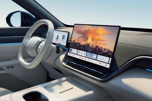 家庭出游怕挤得难受？2026 款东风 eπ008，六座新能源 SUV 第三排舒适，还带健康座舱