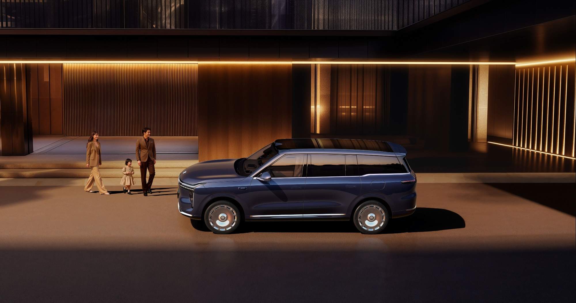 大6座SUV还能火10年？“9系俱乐部”大混战，没有赢家只有“卷王”